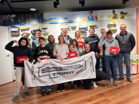 Dobeli_Seetal_Trophy_2024_Preisubergabe_GewinnerInnen_INTERSPORT-Dobeli_Seon_Region_Lenzburg_Seetal_Running_Fitness_Outdoor_Wandern_Ski_Snowboard_2.png